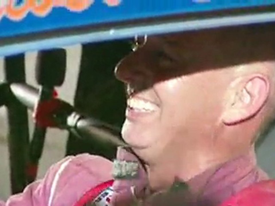 This race is off the hook! You can hear these guys comin’ from a mile away!!