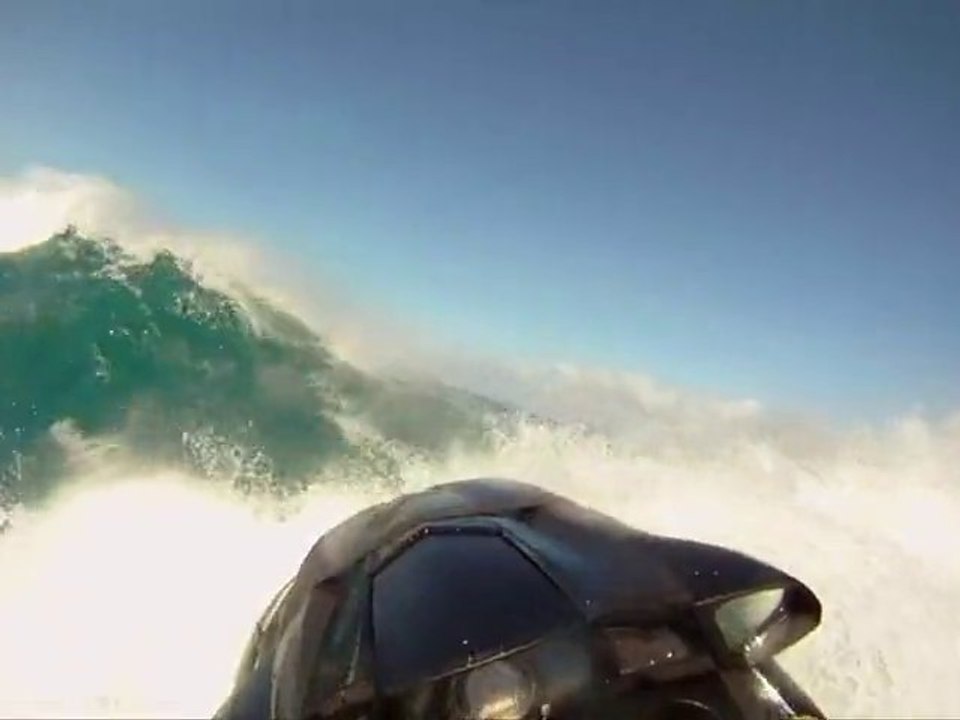 S4-E16 - Waveskiing 2.0 JAWS