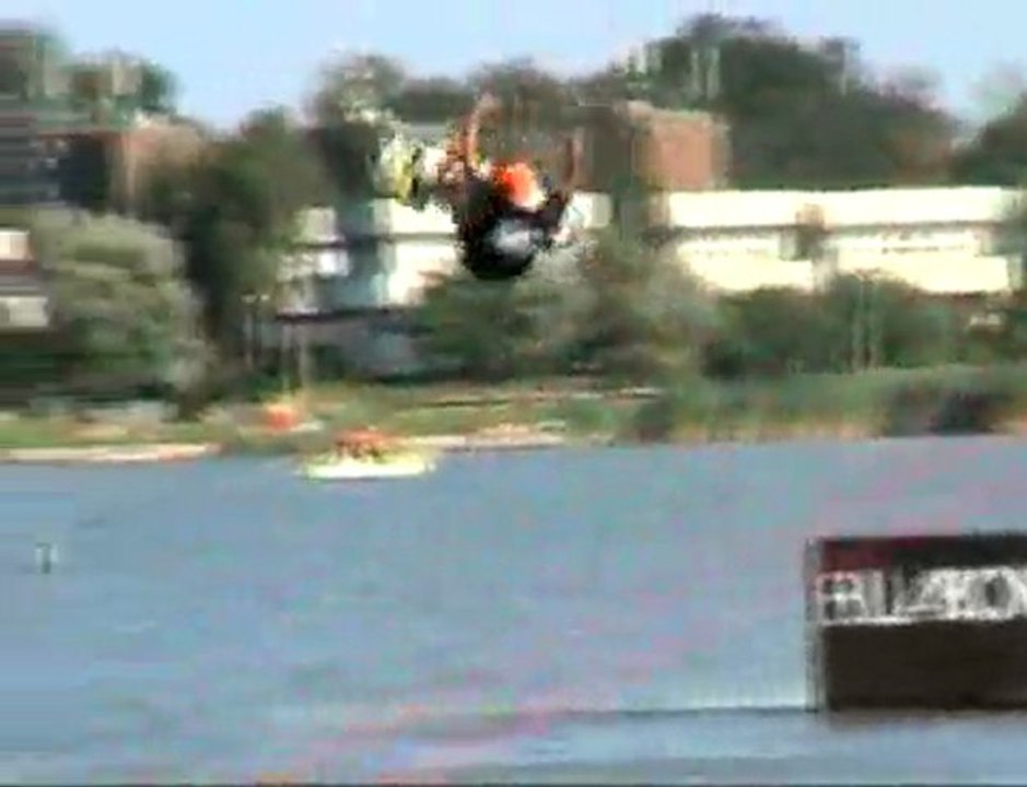 Venice beach cable wakeboarding