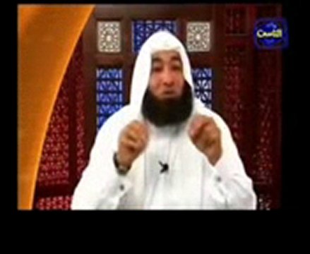 فضل الصلاة كيف تجعل الشيطان يبكى