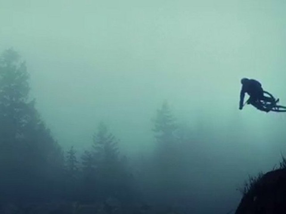 [MTB] Downhill - Island Winter