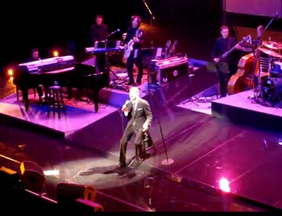 Michael Buble - Me   Mrs. Jones