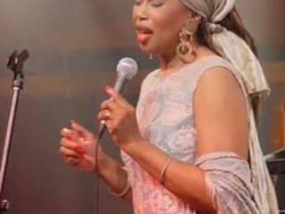 Jeri Brown ..: Blue Skies (medley), Uncle From Ghana