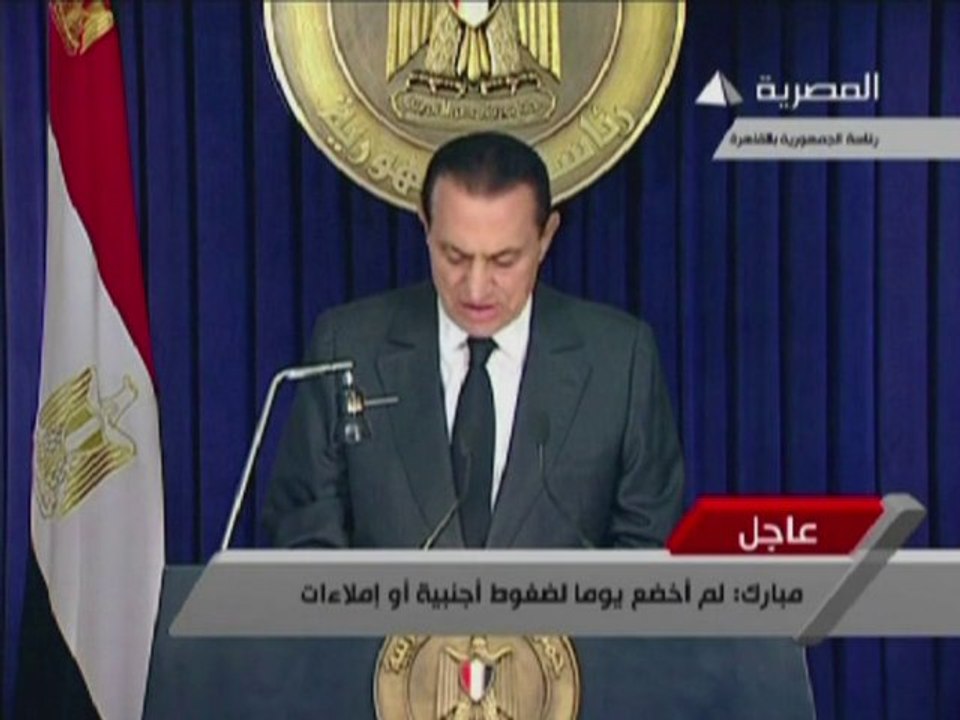 Egypte: Moubarak annonce qu'il délègue ses pouvoirs au vice-président