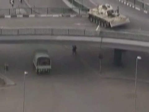 Egitto - Carri armati per le strade cittadine