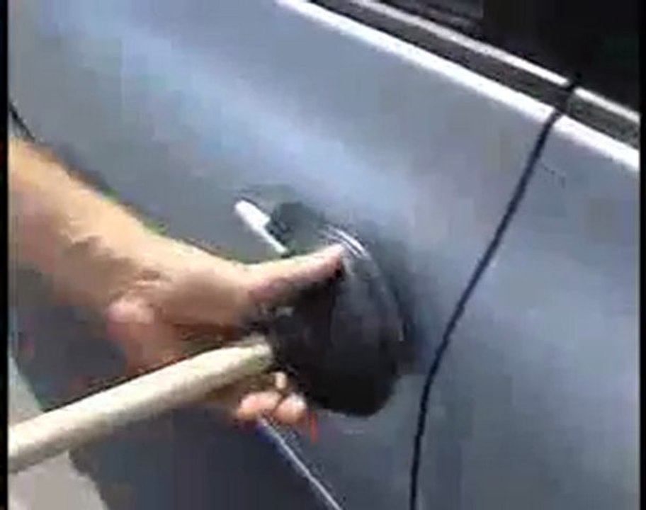 COMMENT DÉBARRER PORTE AUTO SANS CLÉ