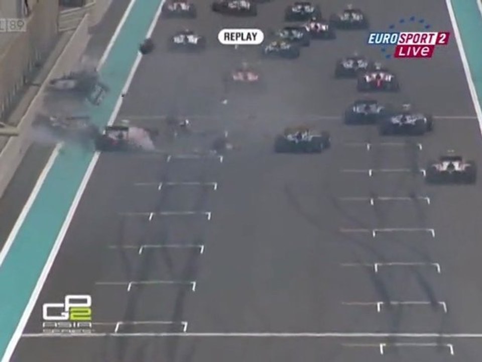 GP2 Asia Abu Dhabi 2011 huge crash start