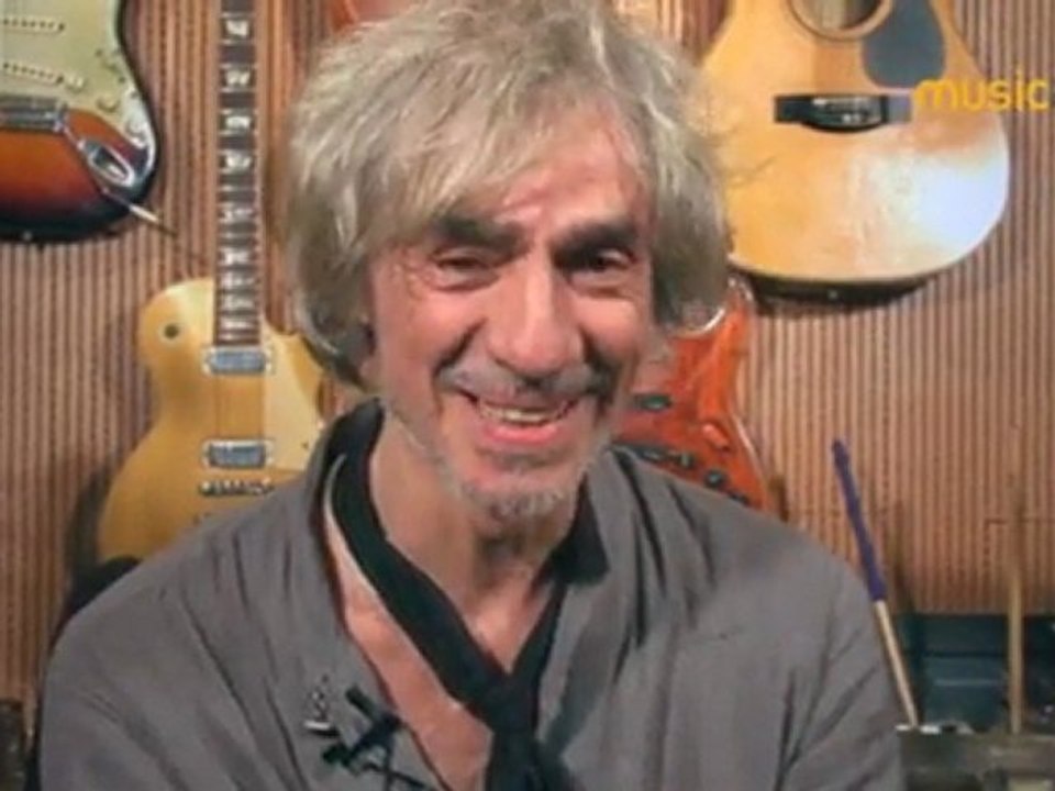 Mick Jagger ? John Lennon ?