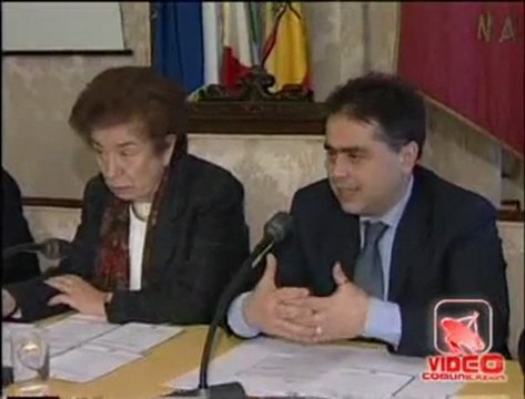 Napoli - Tre sportelli per immigrati