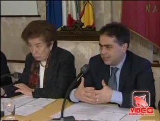 Napoli - Tre sportelli per immigrati