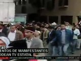 Egipto: cientos de manifestantes rodearon la TV estatal