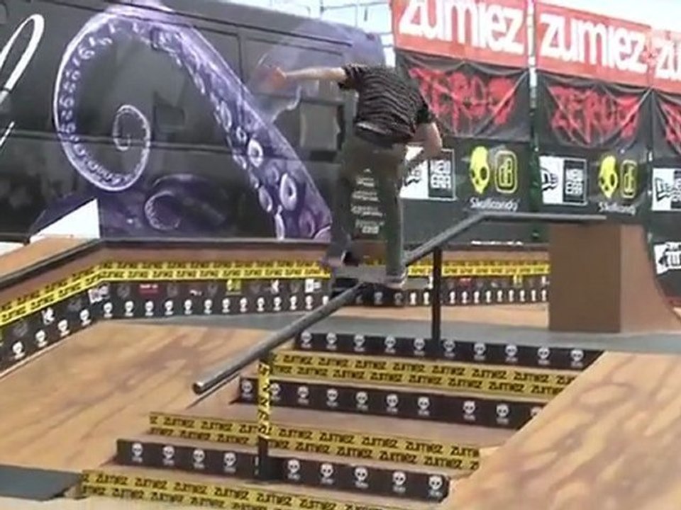 Zumiez Couch Tour 2010