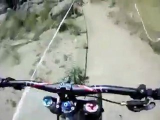 Giant Factory Off-Road Team DH pro Duncan Riffle -KENDA CUP Practice Runs
