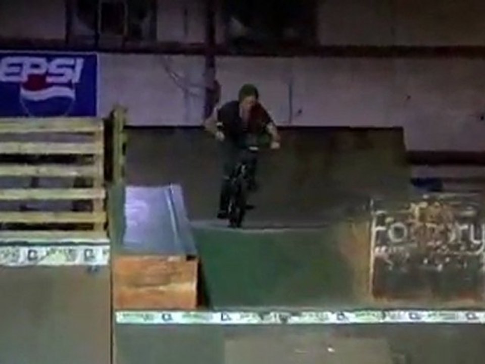 Levi.com/BMX 2009 Clip of the Week 16 "NATHAN WILLIAMS MIX"