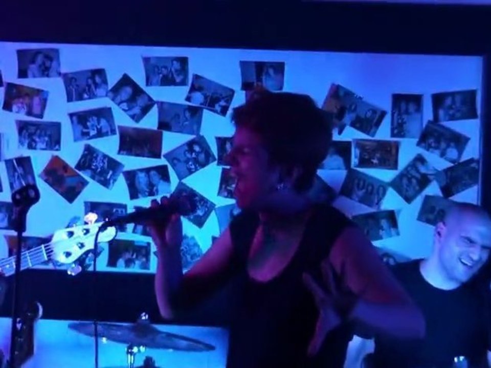 FUNKOFF BANDA NO JÚLIO BAR