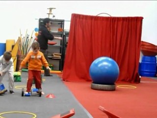 La-u-ryn-Gaz-oly-n4 AVS