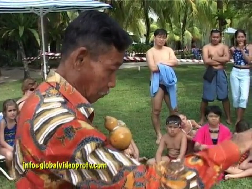 AMAZING SNAKE CHARMER, PENANG, MALAYSIA
