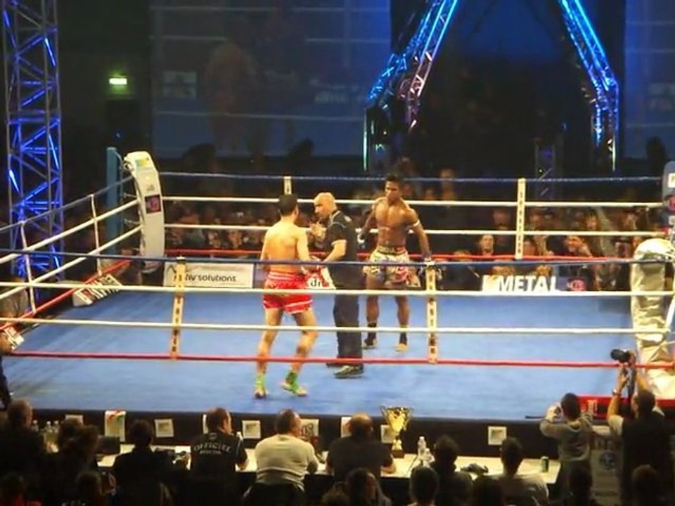 Buakaw vs Youssef Boughanem 2011