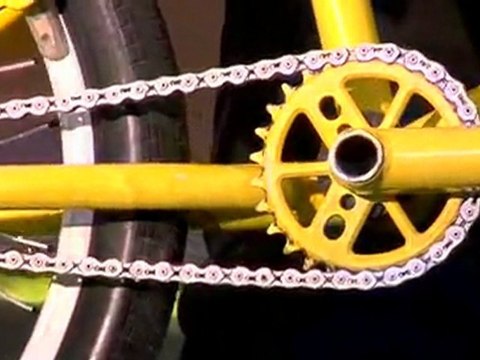 Levi.com/BMX 2009 Clip of the Week 4 BIKE CHECK WITH ANTHONY NAPOLITAN