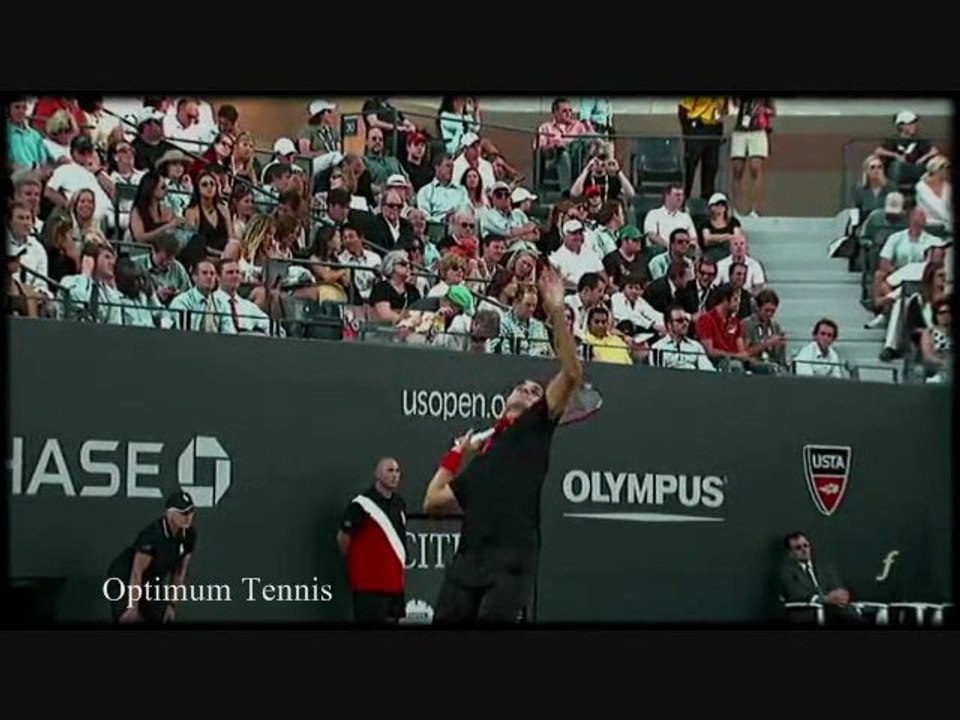 Roger Federer Serves in Slow Motion from the Side