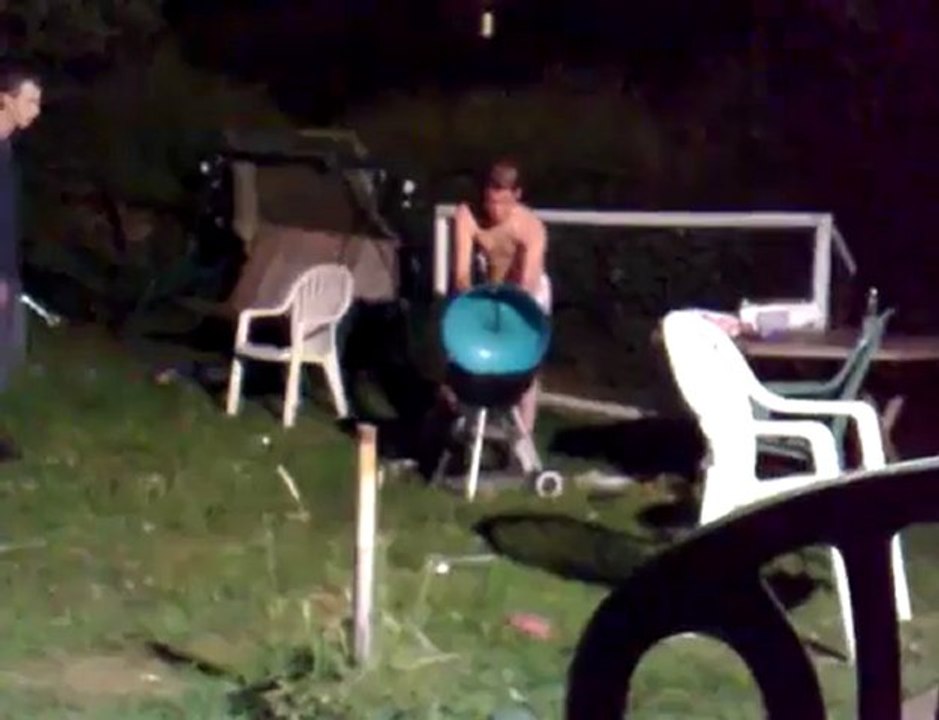 bbq_vs_spray_can