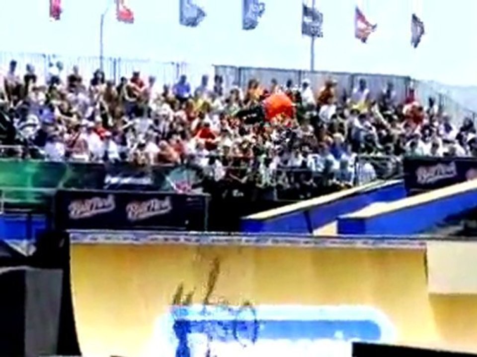 LevisBMX.com Clip of the Week 9 "Dew Tour Highlights"