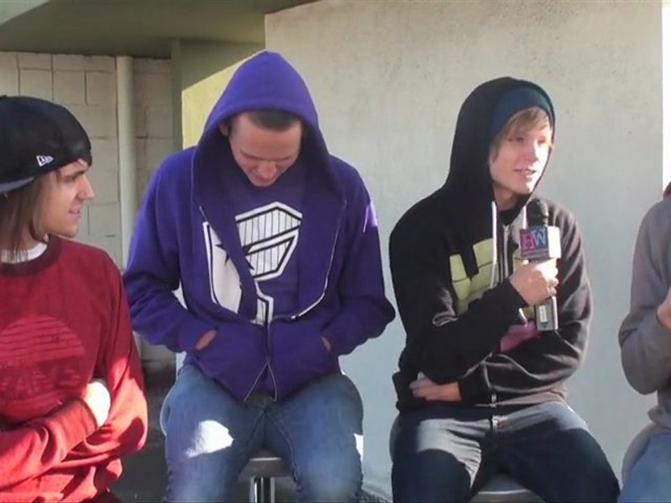 Tonight Alive Interview - Chain Reaction & Consider This
