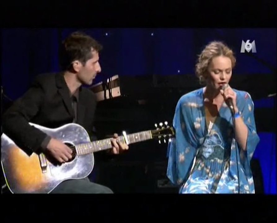 Hallelujah - Vanessa Paradis - Concert Peace One Day 2010