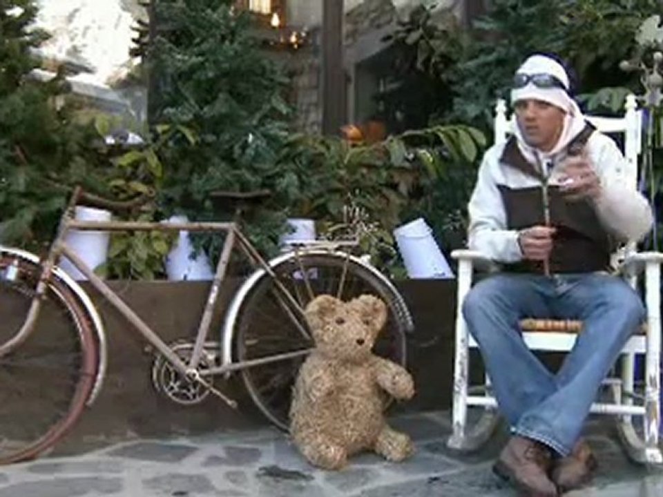 How to 'Heli-Drop' on your skis or snowboard with Nissan team rider Aurelien Ducroz