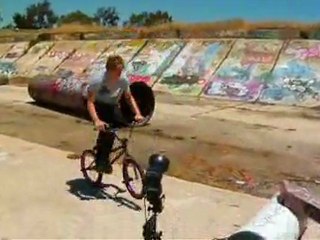 Levi.com/BMX 2008 Clip of the Week 15 "Napolitan Bros Mix"