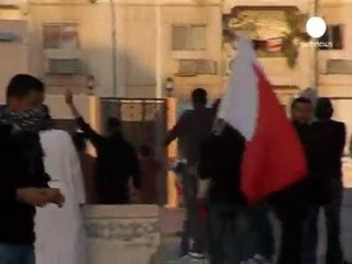 Bahraini protesters clash with police
