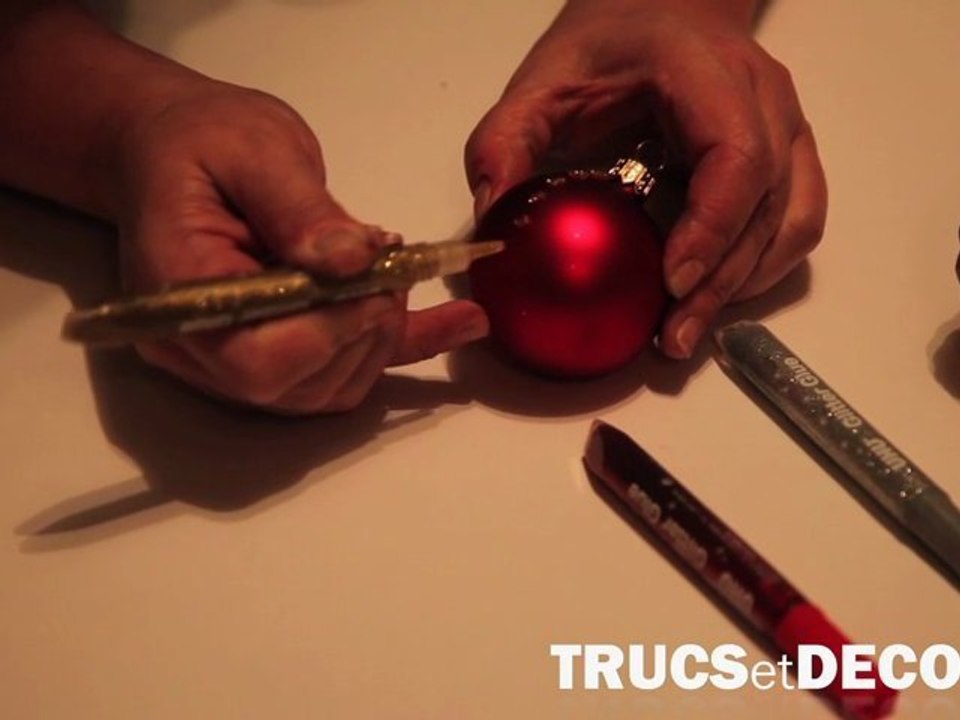 Décoration de boule de noël en glitter par TrucsetDeco.com