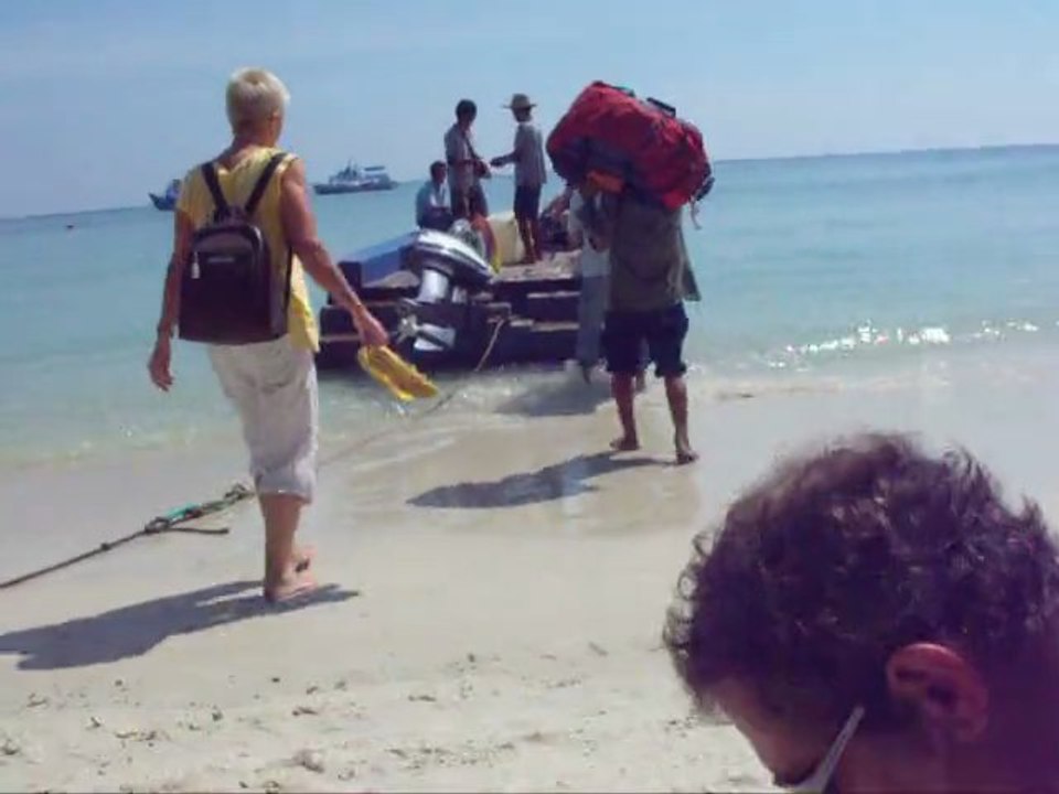 BOAT TRIP #4    koh Samet.-Banphee..2008 TH.