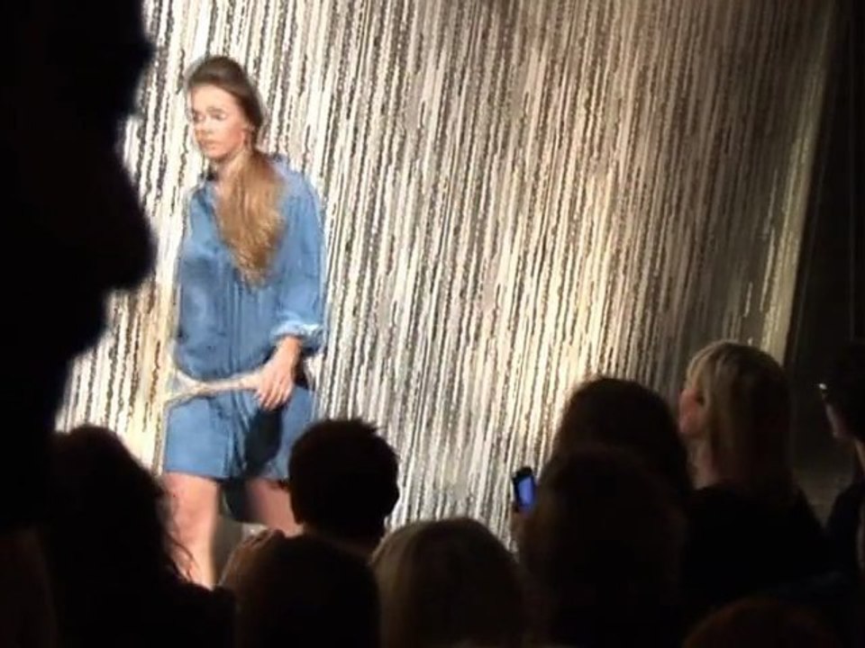 Défilé de mode EKYOG - printemps été 2011