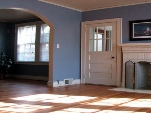 3226 Lincoln St - For Sale!