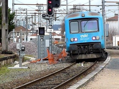 Autorail EAD quitte Jarville à destination de Nancy