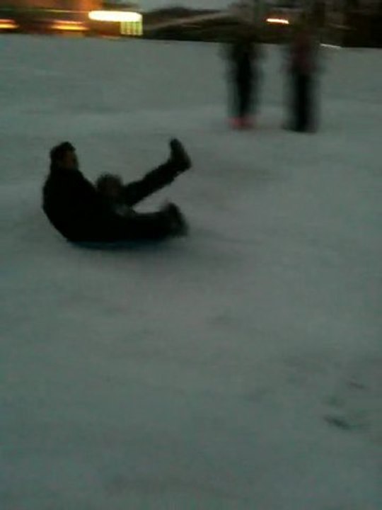 Luge avec papa !!!