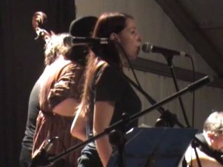 Amandine Gennetines 2010 Medley I me mine - Sunny