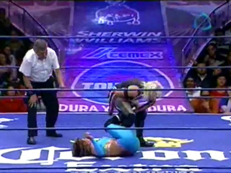 Marcela vs Amapola (c) [CMLL WOMEN] (now with sound!)