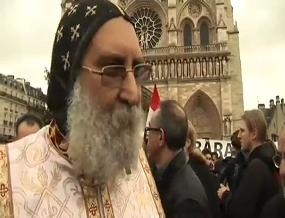 Interviews après les manifestations au Parvis Notre Dame