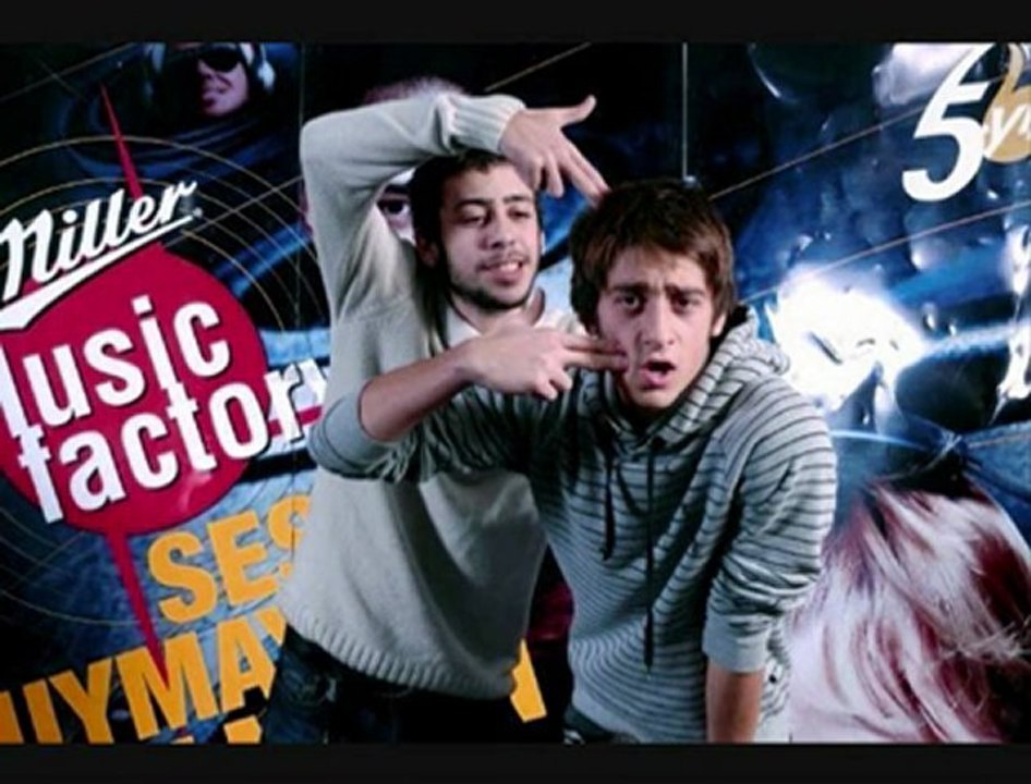 Doga Bora & Deniz  Bize Kizma