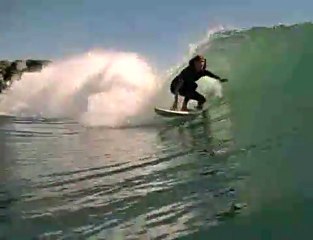 TAMMY-LEE SMITH, JENNA BALESTER & SARA TAYLOR SURF VIDEO CLIP