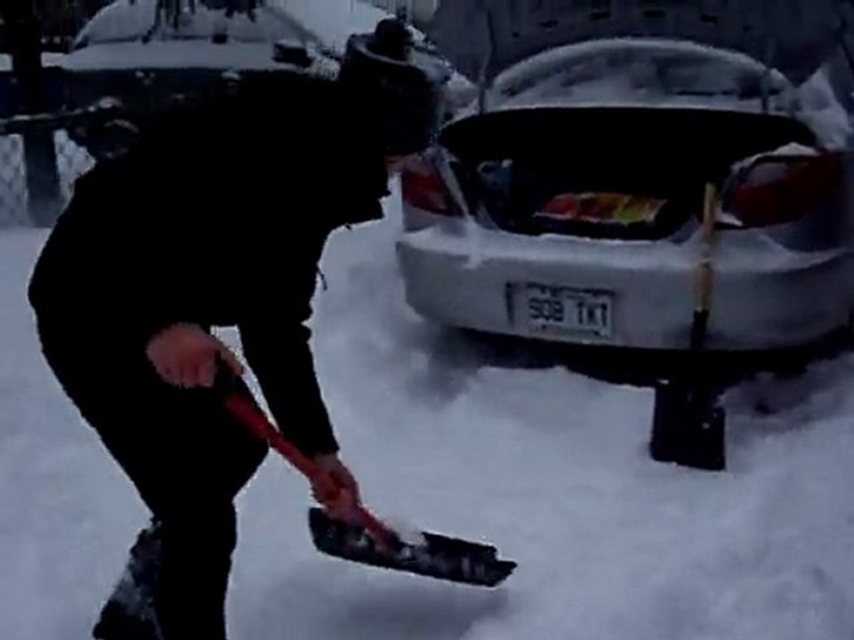 Déneigement voiture 2.AVI