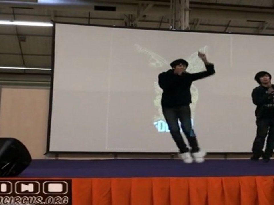 (17/ ) Reportage Paris Manga 11 concours de chant (5/)