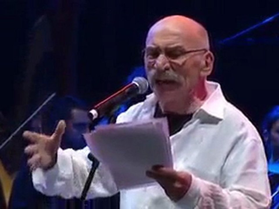 Emperyalizme Haykırış!