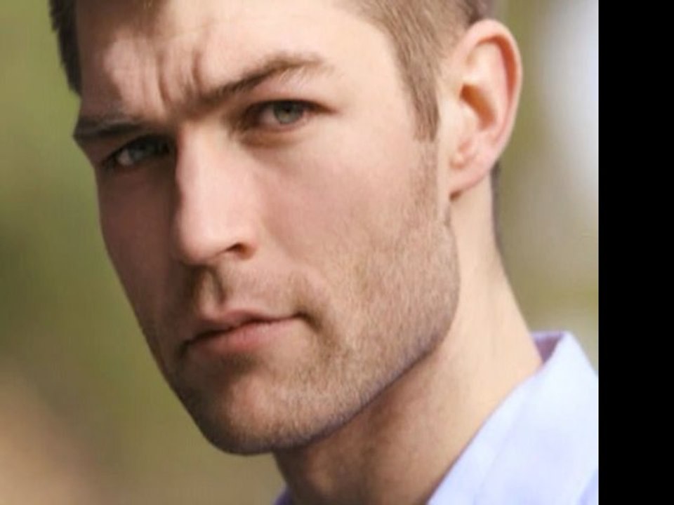 Spartacus' Lawless Talks Sex Scenes