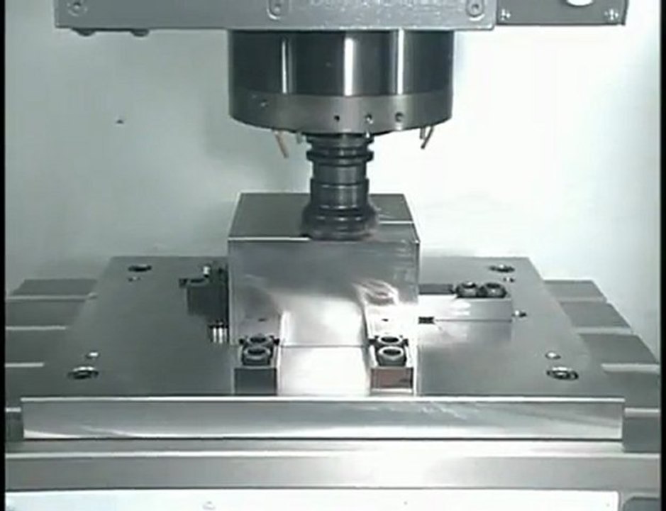 Mori Seiki (French)The NV4000 DCG MachineTools.TV