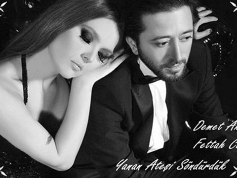 Demet Akalın ft. Fettah Can - Yanan Ateşi Söndürdük(Akustik)