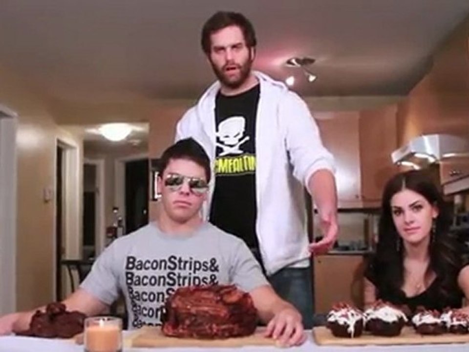 Quelli di Epic Meal augurano buon San Valentino