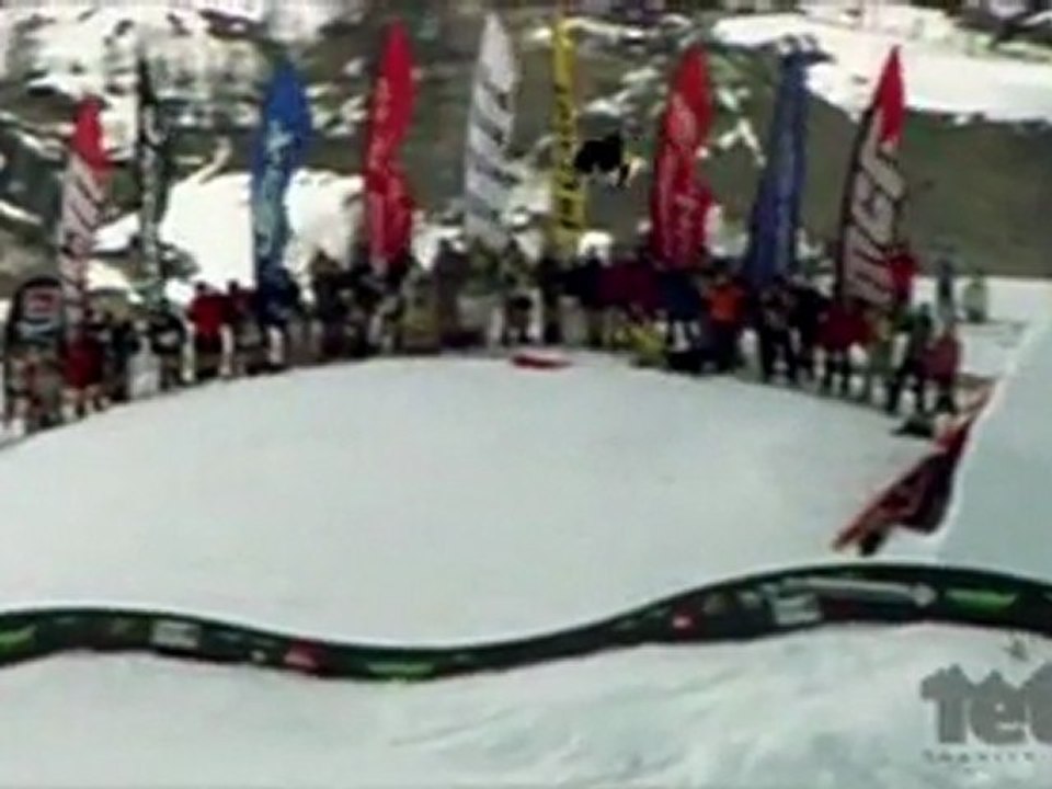 Candide Thovex freeski in La Clusaz